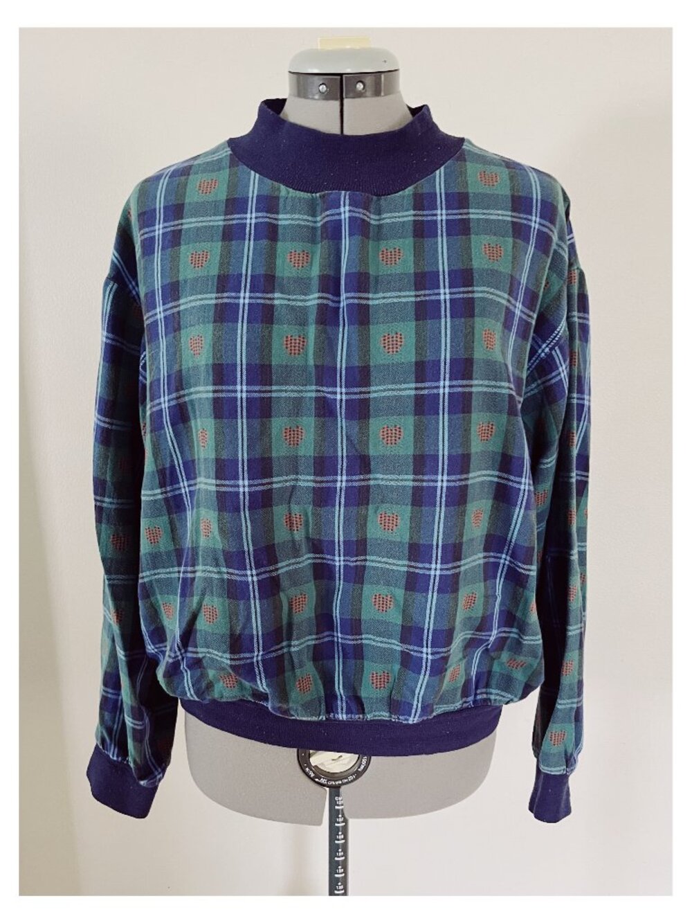 VTG LL Bean Sz M Woven Sweatshirt Top Green Blue Plaid with Hearts